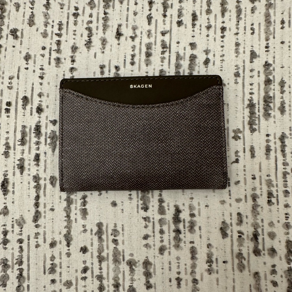 Skagen Gray Card Holder